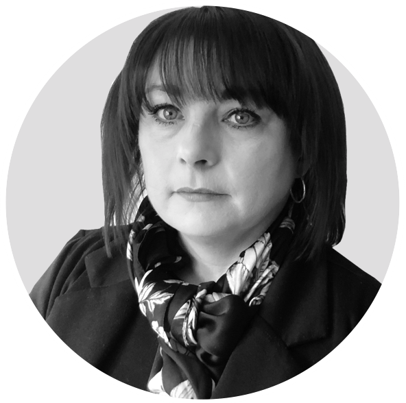 Veronica-Gray-Hourglass-DCEO